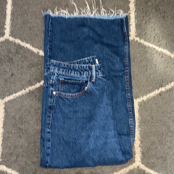 Zara TRF Hi-Rise Culotte Wide Leg Raw Hem Blue Jeans Size 8 - Picture 2 of 8